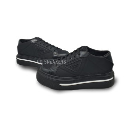 Prada Macro Black