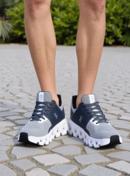 ON CloudSwift 3 Black/Grey