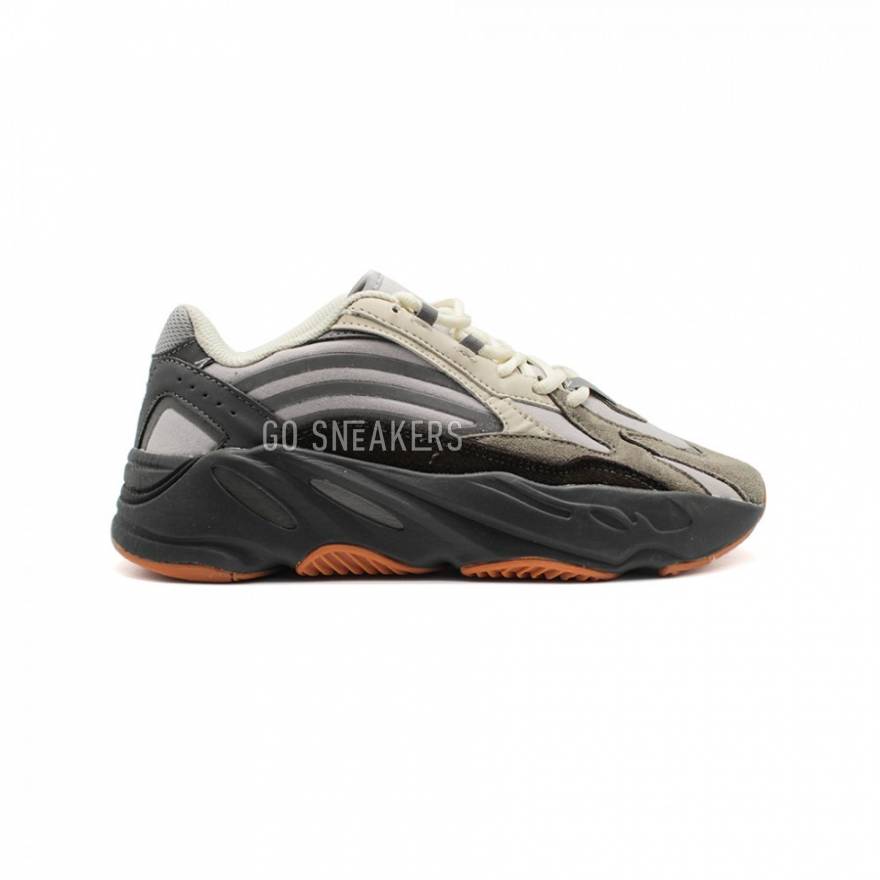 Yeezy top waverunner v2