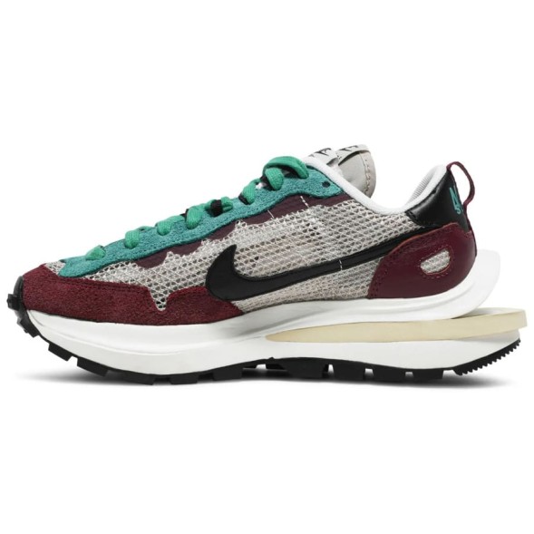 Унисекс кроссовки Nike x Sacai VaporWaffle Villain Red