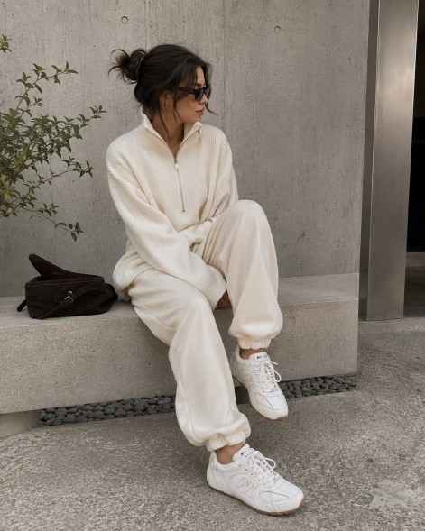Женские кроссовки Miu Miu x New Balance 530 White