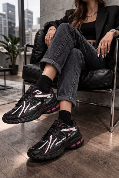 Унисекс кроссовки New Balance 1906A 'Black Dragon Berry'