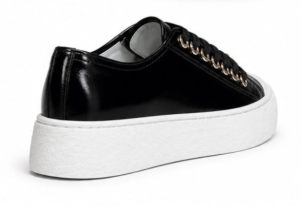 Женские кеды Chanel Black Leather Sneakers